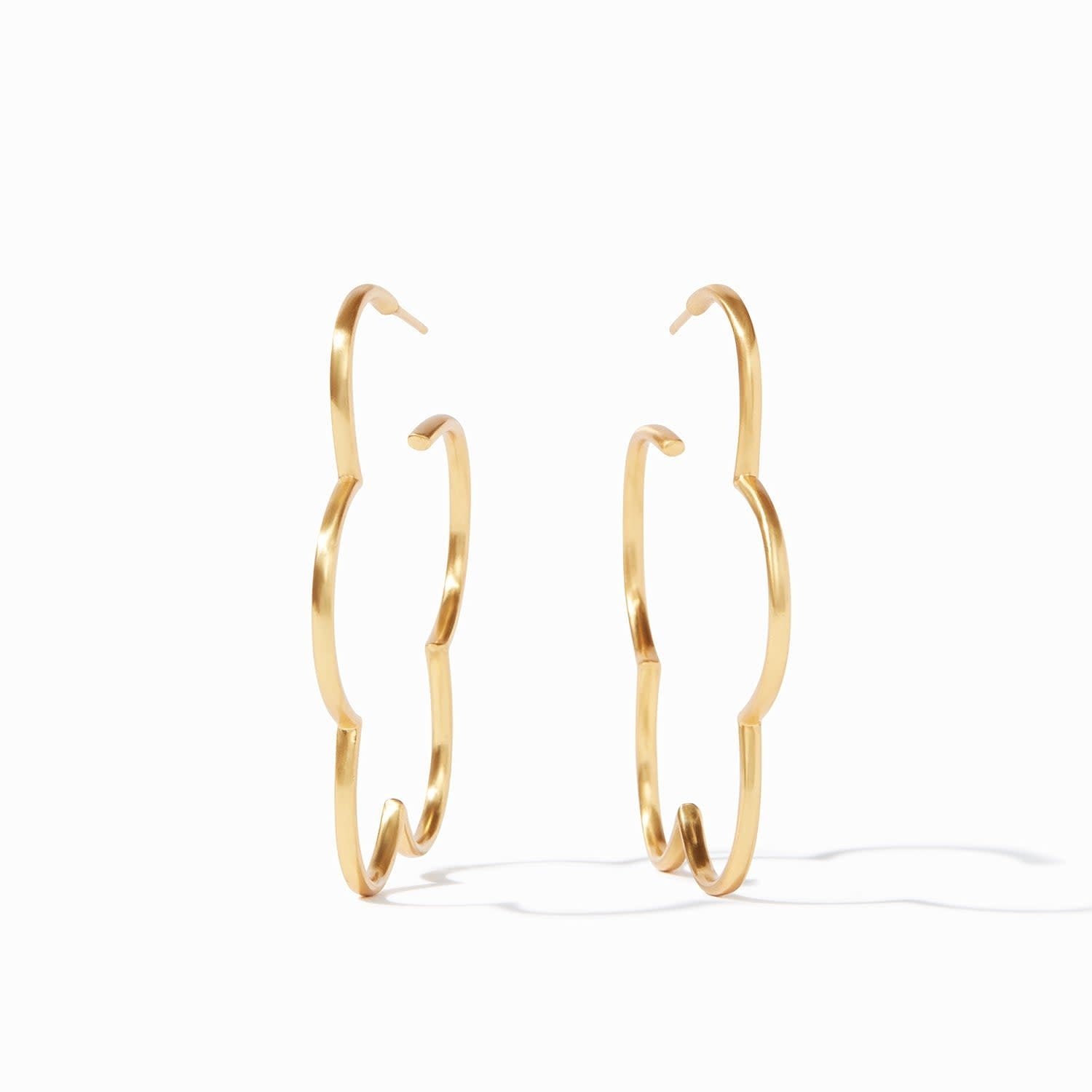 Gold-plated Gardenia hoop earring with a floral silhouette.