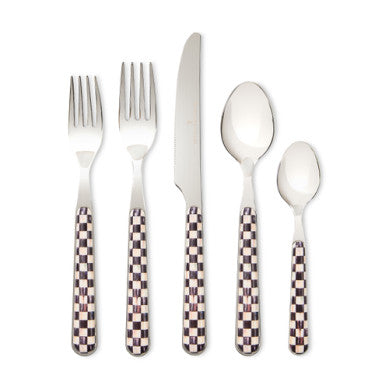 Set of five Check Bistro stainless steel flatware pieces in silver finish with simple silhouette.