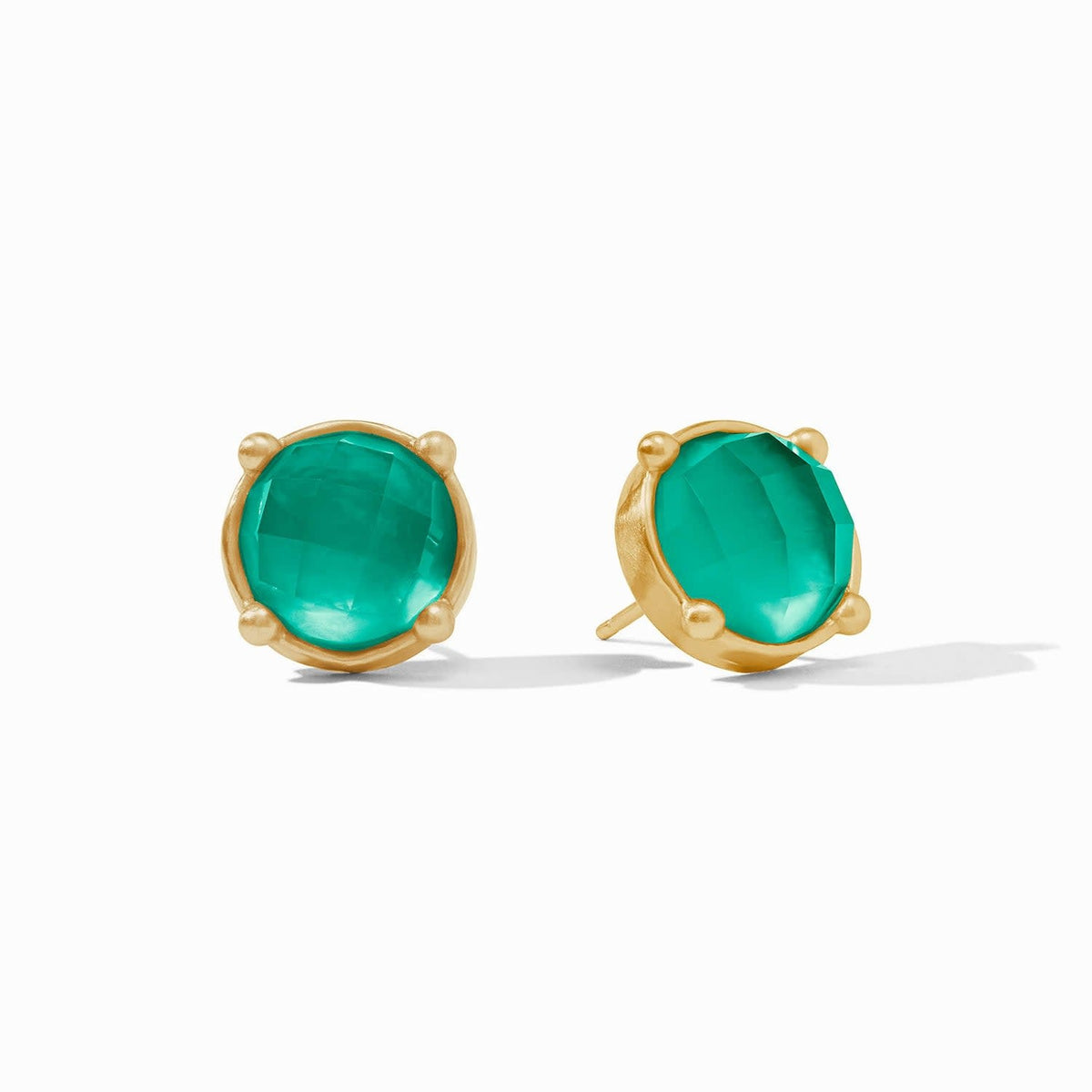 Honey Stud gold earring with iridescent emerald green glass gemstone and hammered bezel setting