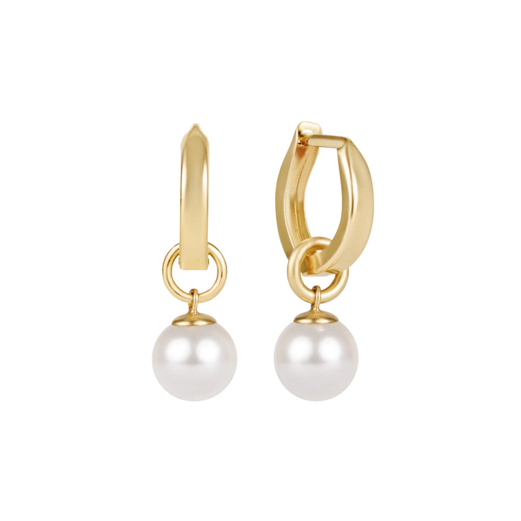 Gold-filled huggie hoop earring featuring an 8mm classic crystal pearl charm.