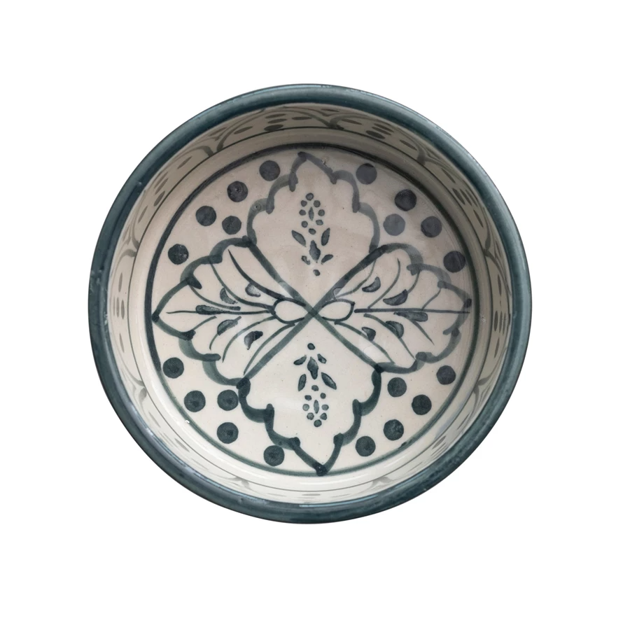 Hand-painted stoneware pet bowl with a 6-inch diameter.