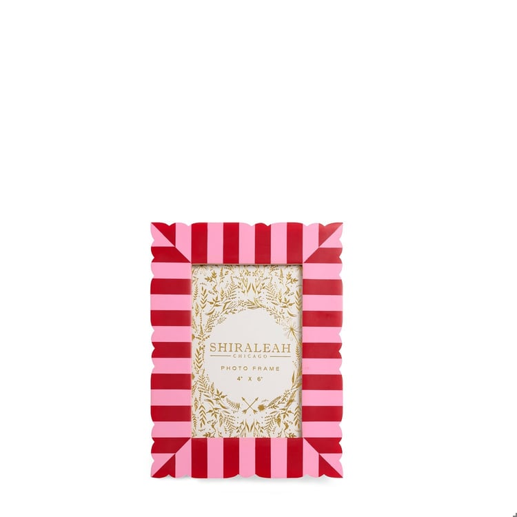 Viva 4x6 picture frame with red and pink stripes and a wavy cut edge.