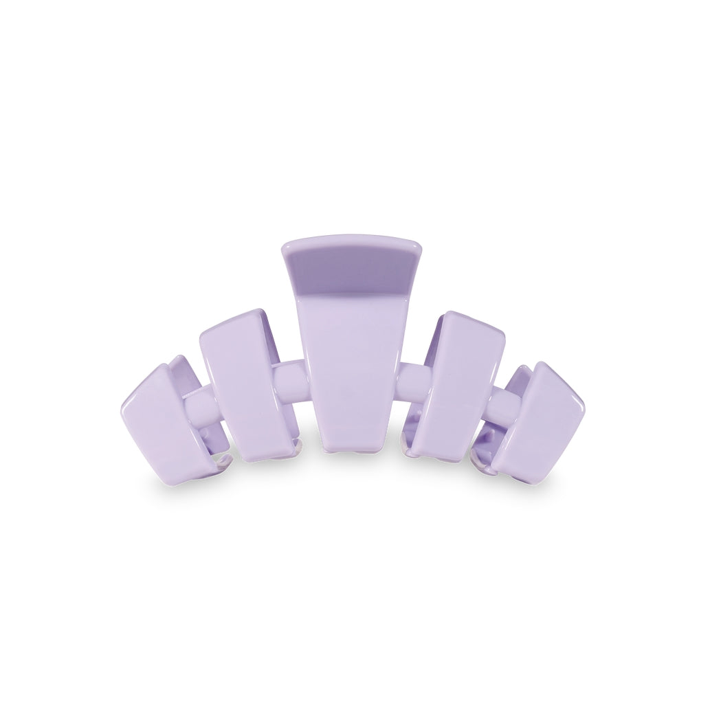 Medium-sized classic hair clip with a smooth finish designed for thick to medium-thickness hair.