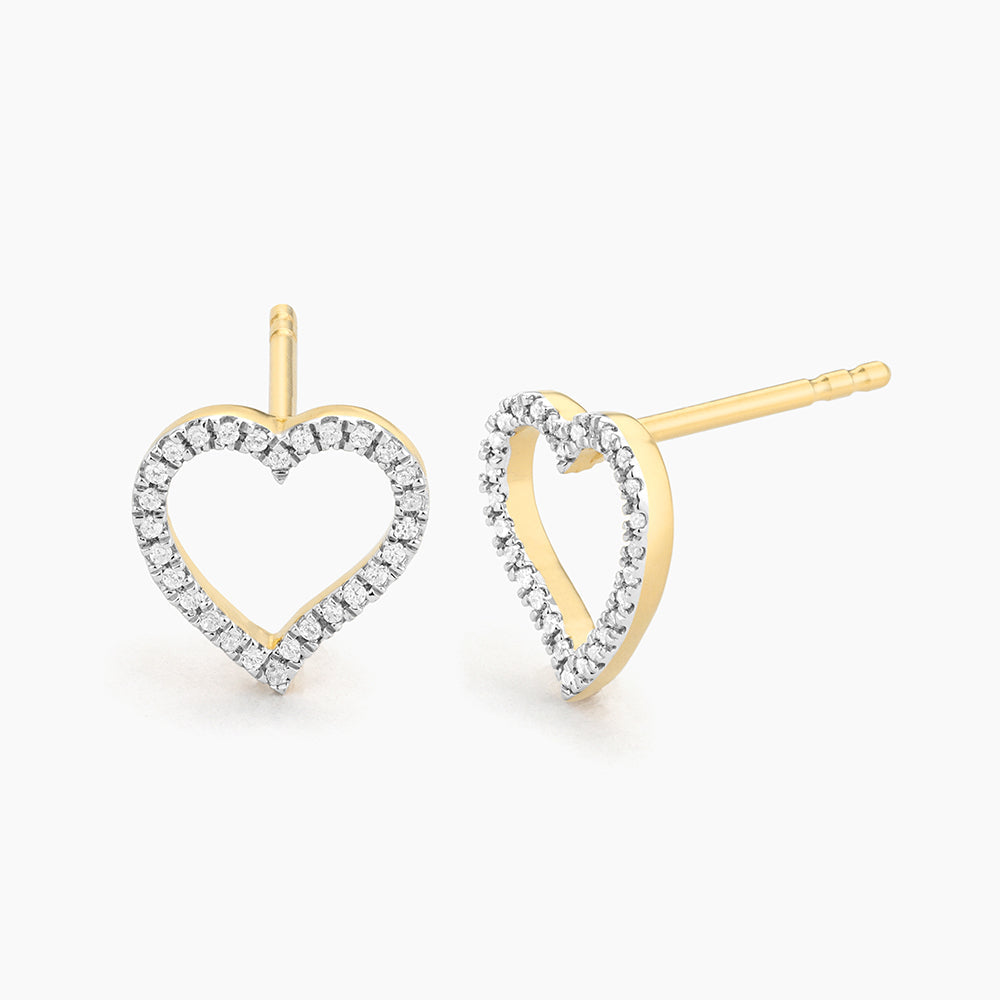 Waterproof stainless steel stud earrings with post closure in gold-plated finish.