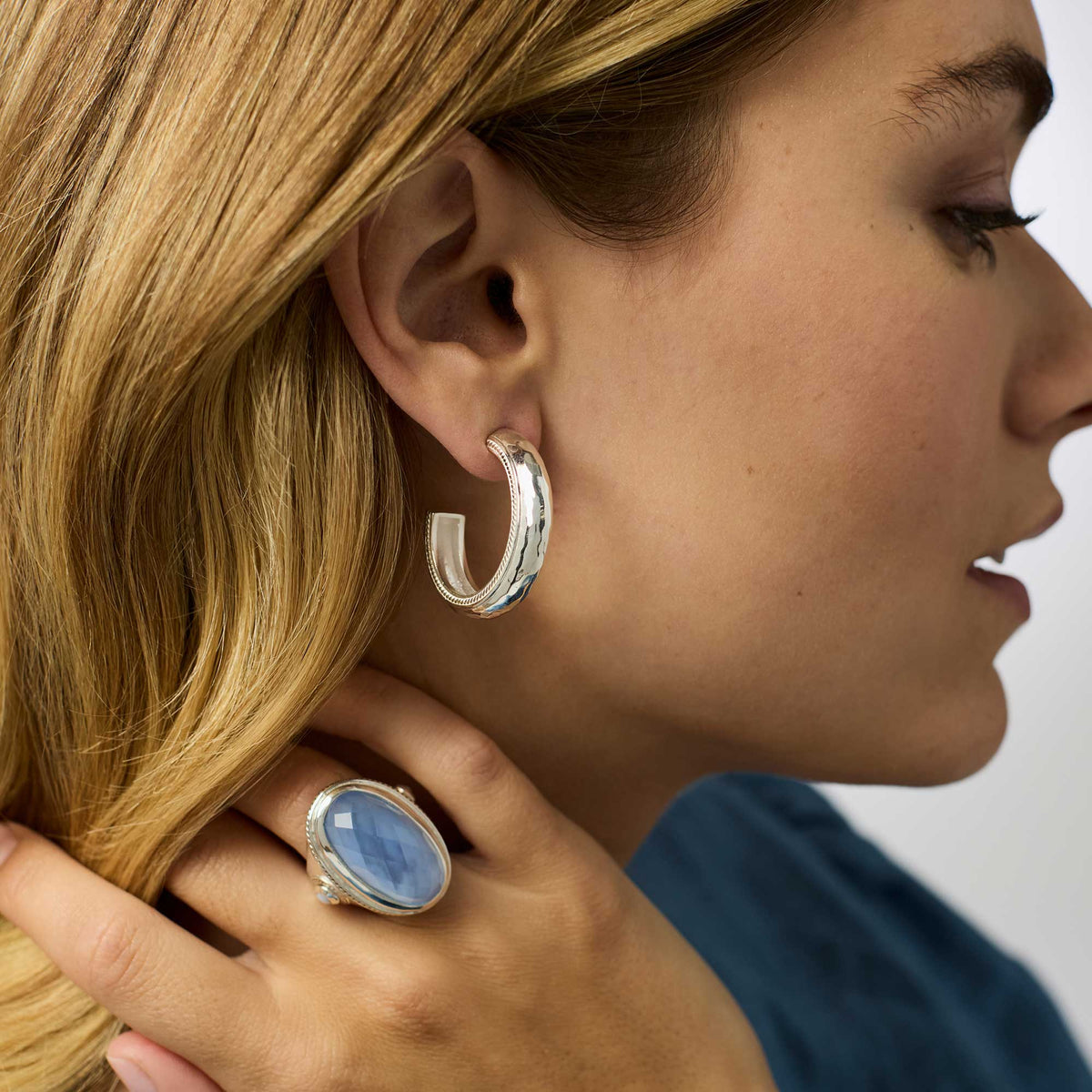 Julie Vos Cannes Hoop earring in pure silver plate with a circular hoop silhouette and pierced ear post.