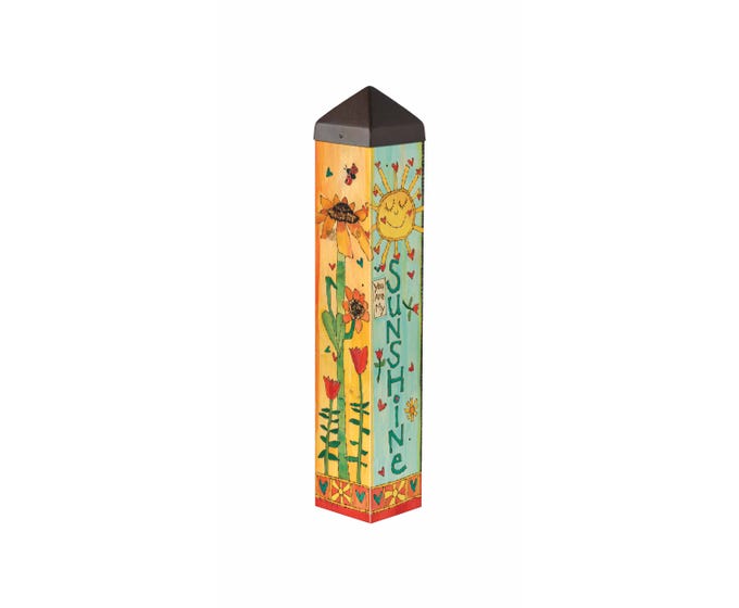 A black square art pole measuring 4 inches by 4 inches.
