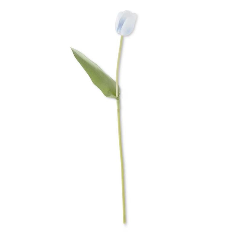 Single tulip stem in silk with real touch finish, polyester and PVC materials.