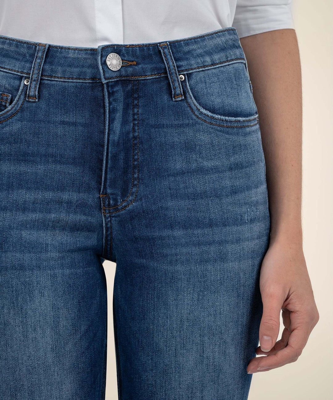 Kelsey High Rise Fab Ab Ankle Flare-NSet Leg