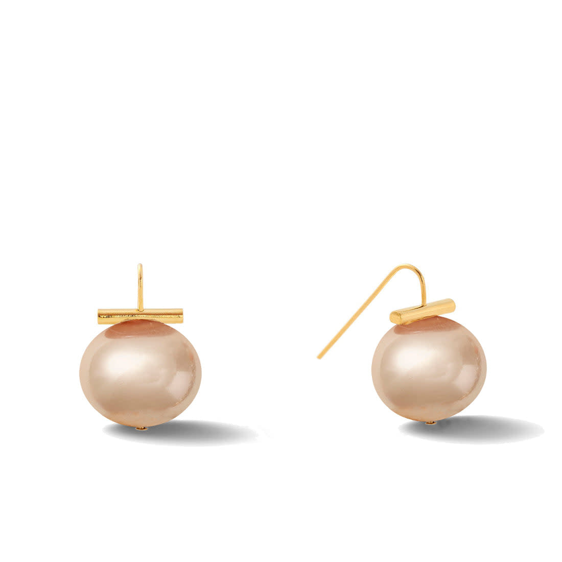 Polished gold pebble pearl earring with handmade ear wire