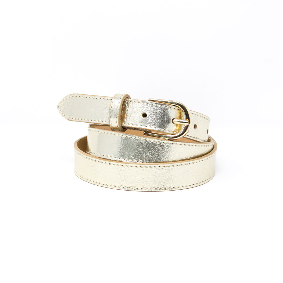 Leather belt with gold buckle featuring fine stitching