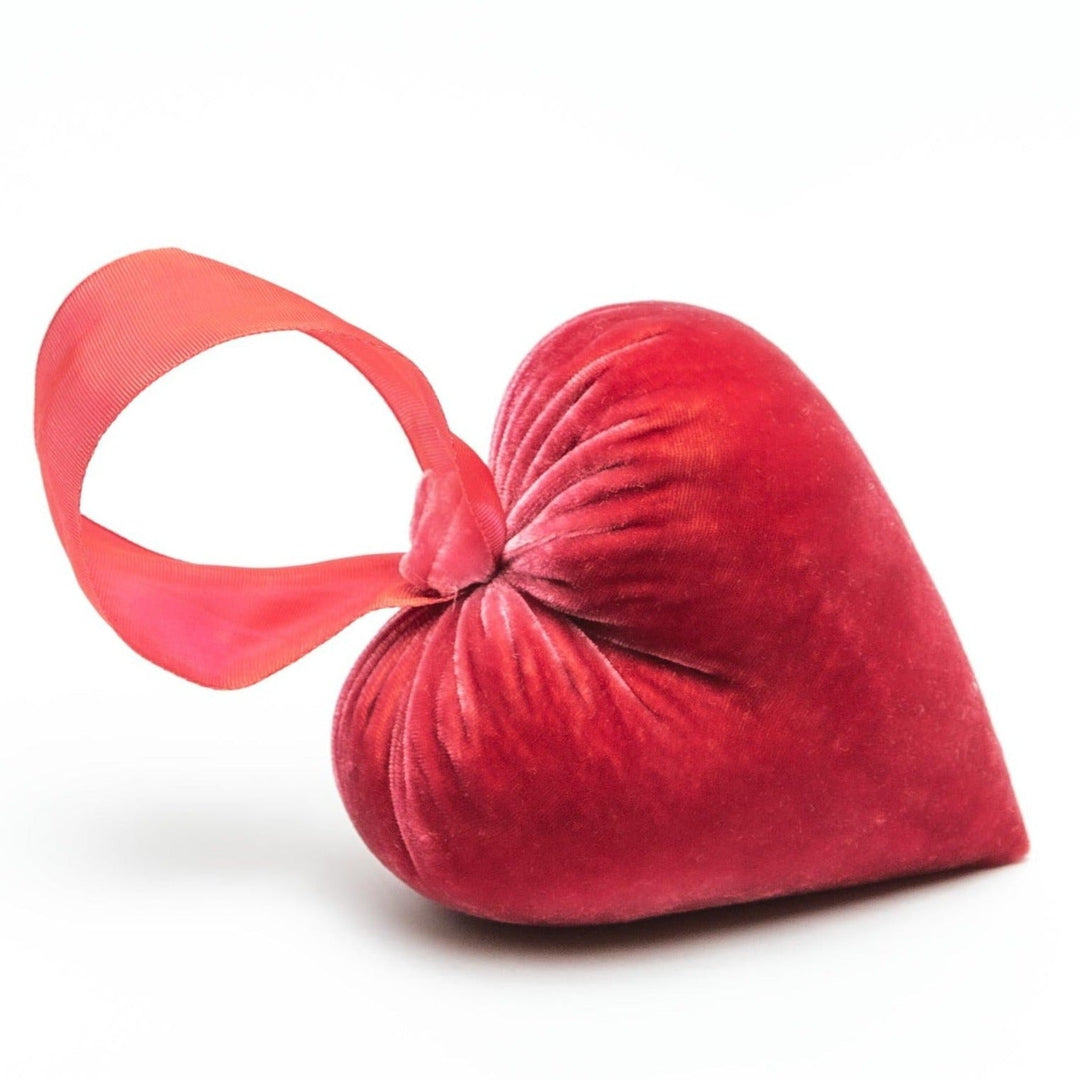 Velvet Heart w/Ribbon