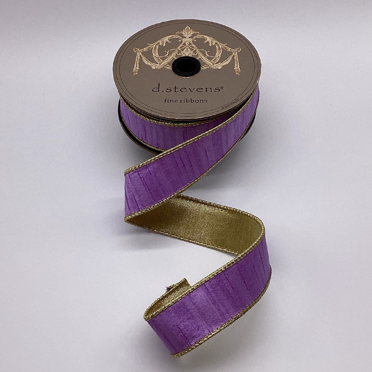 Slub Dupion ribbon with metallic gold back side visible