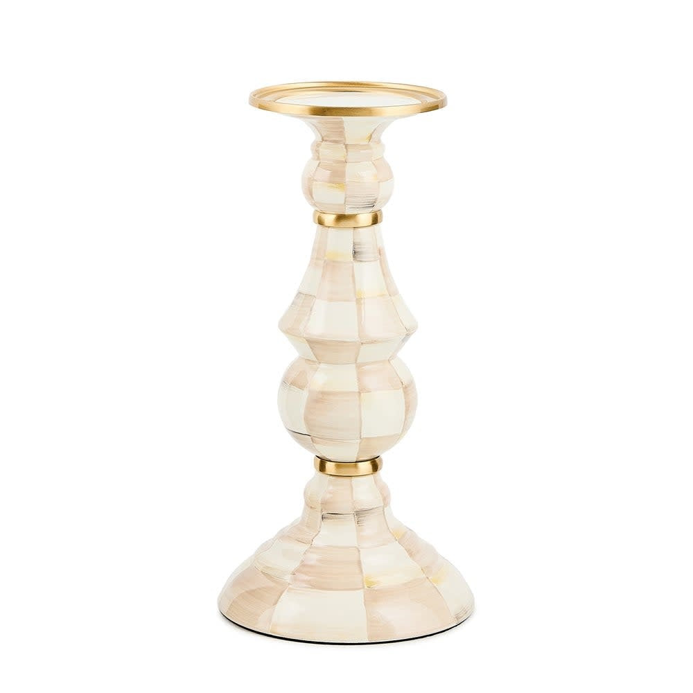 Check Pillar Candlestick