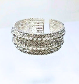 Silver stretch cuff bracelet with open ends