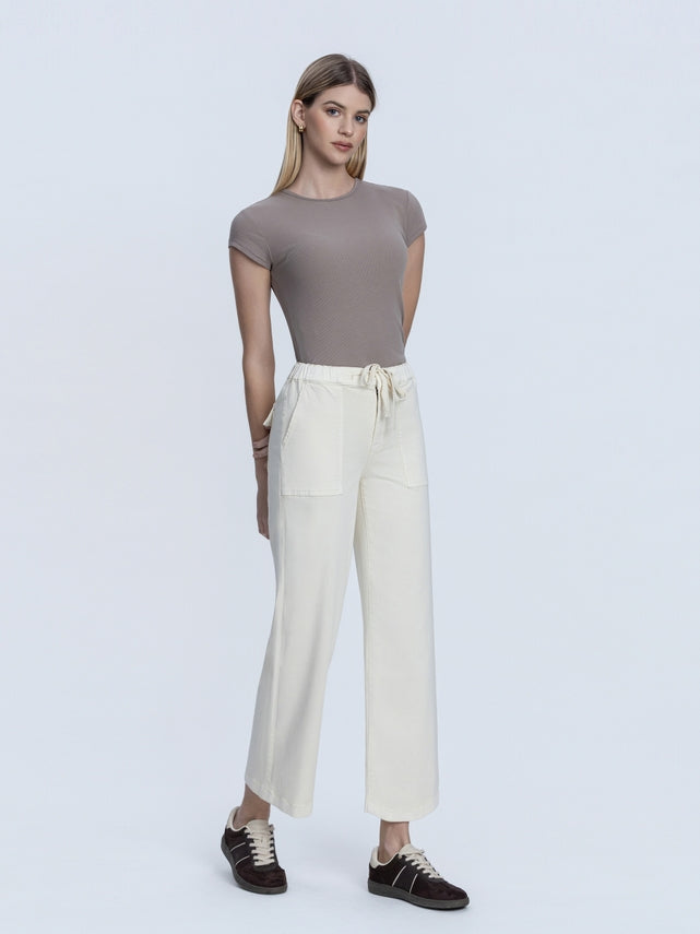 Front view of Bianca high-rise baggy wide jeans in color drawstring waist with visible stitching and relaxed fit.