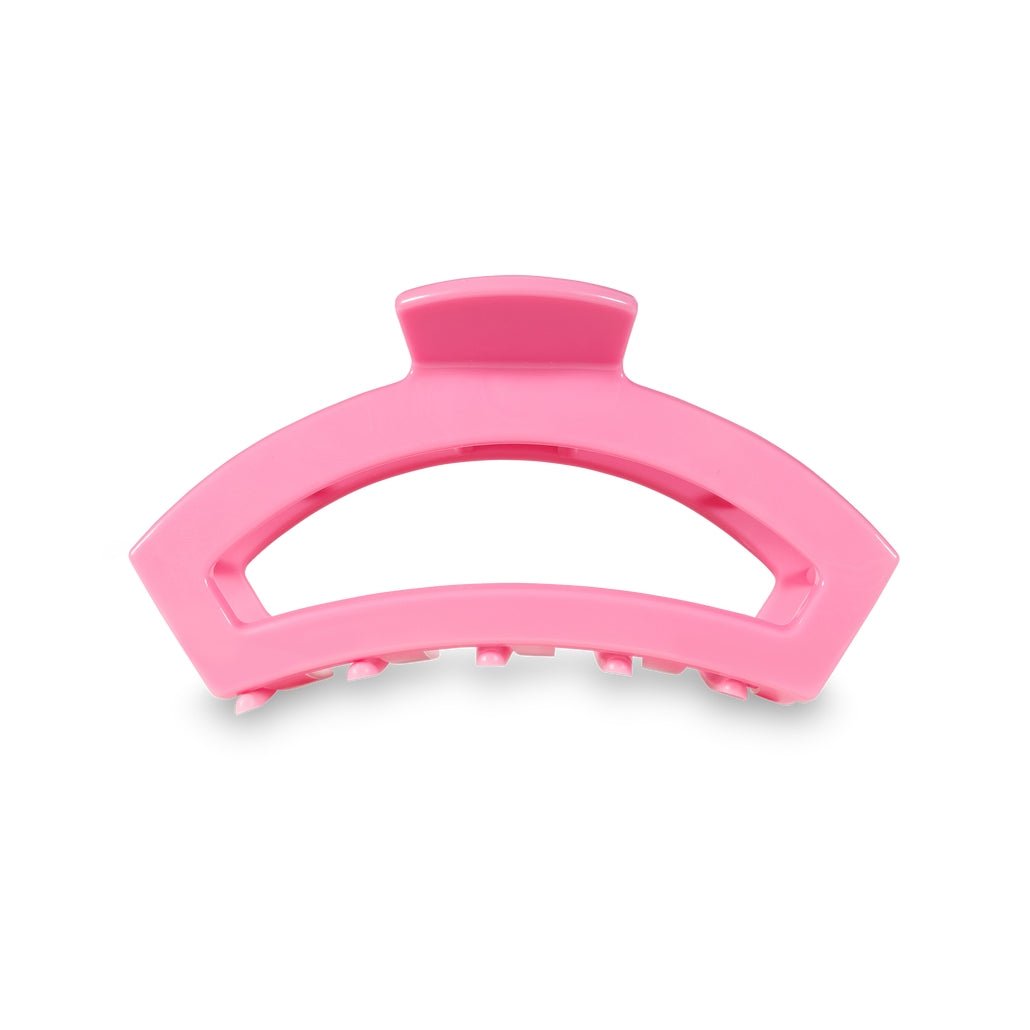 Medium open-style hair clip with bendable teeth in natural finish