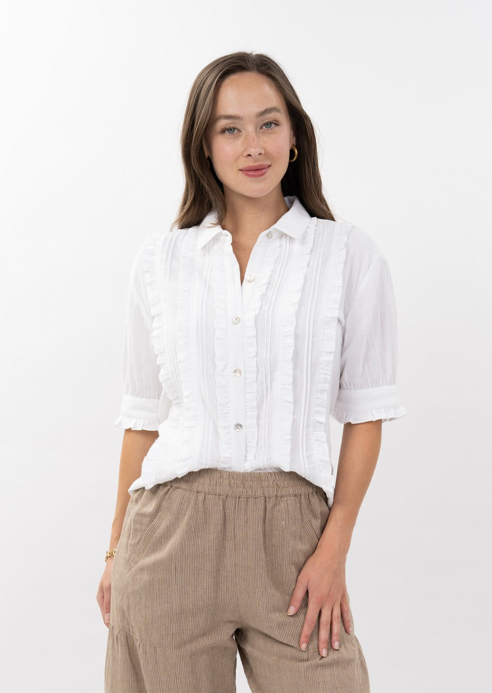 Maxine tuxedo gauze shirt in white cotton with a feminine silhouette.