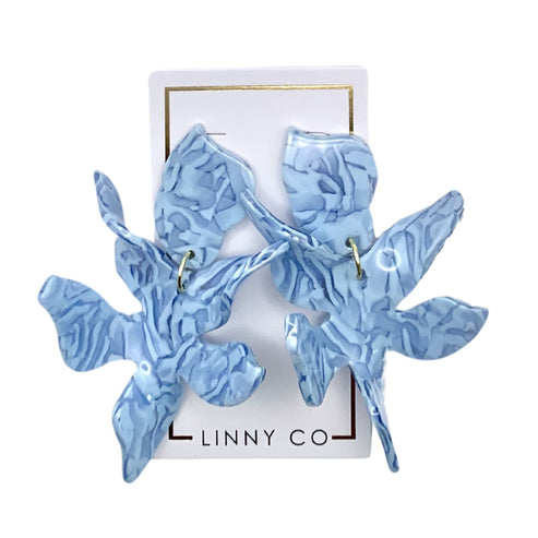 Silver Flora abstract floral drop earring with feather-light weight.