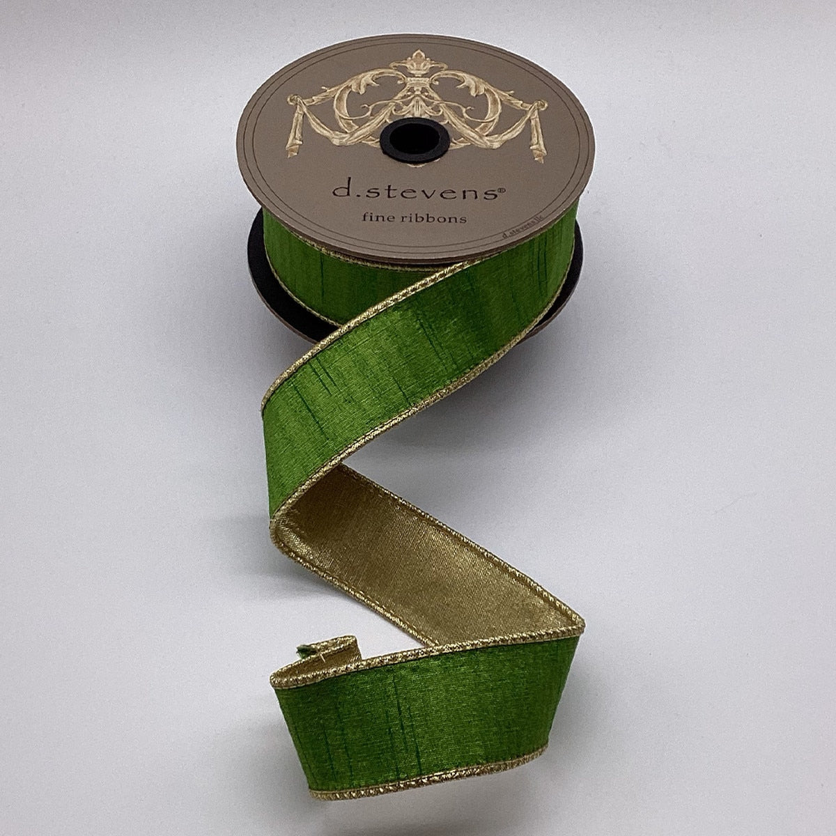 Slub Dupion ribbon with metallic gold back in a rich, elegant texture.