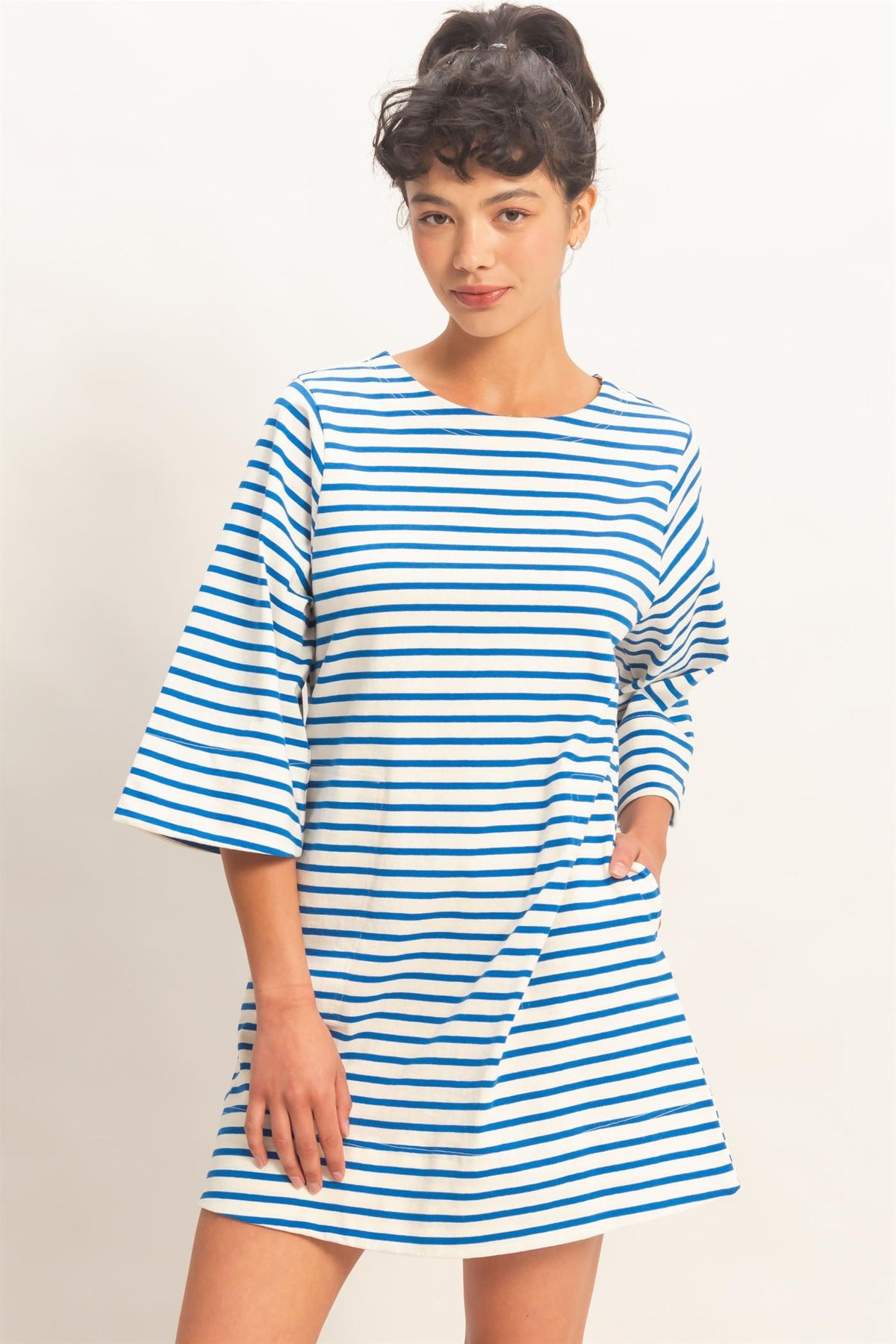 Aurora striped round neck half-sleeve mini dress in cotton with a relaxed silhouette.