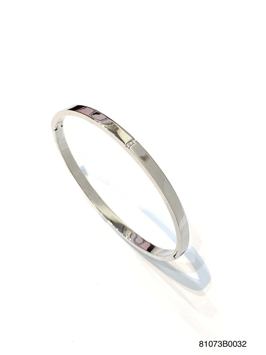 Silver Paloma bangle with vertical cubic zirconia accent