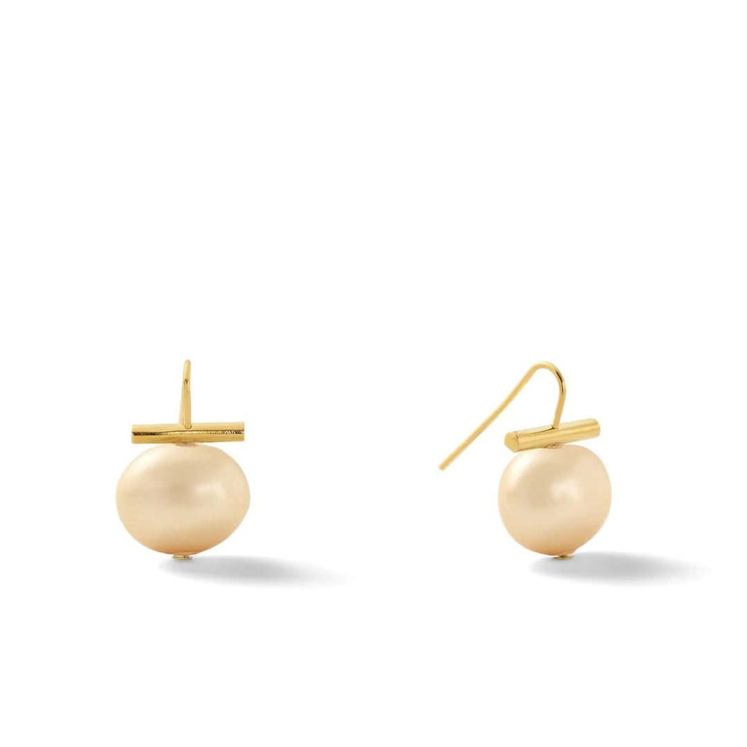 Medium Pebble Pearl Ear Wire