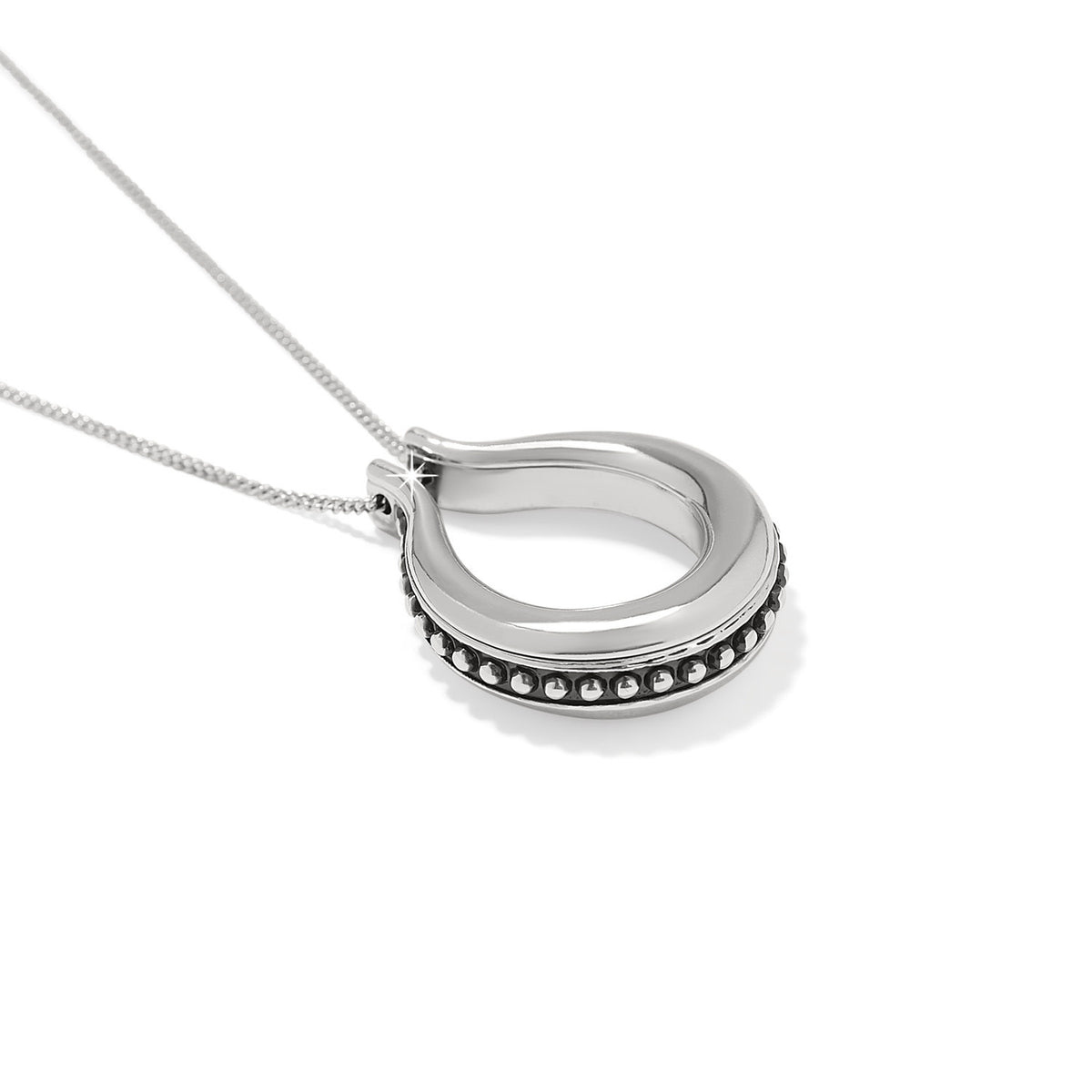 Silver plated arch-shaped pendant necklace with lobster claw closure