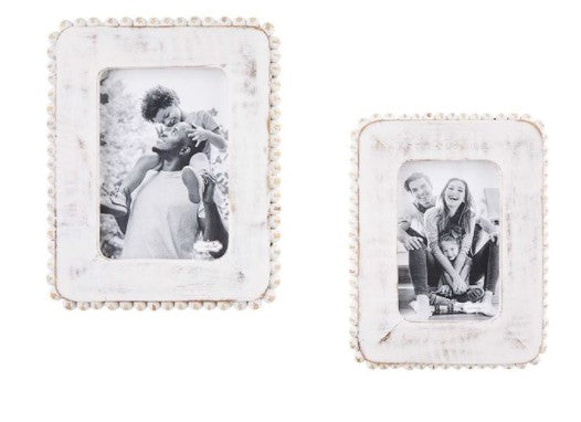 White beaded mango wood frame with a natural grain finish.