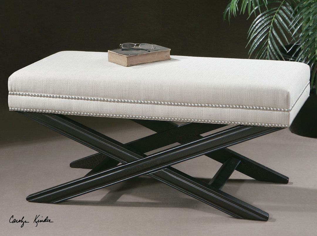 White Viera bench with clean lines and a minimalist wooden frame.