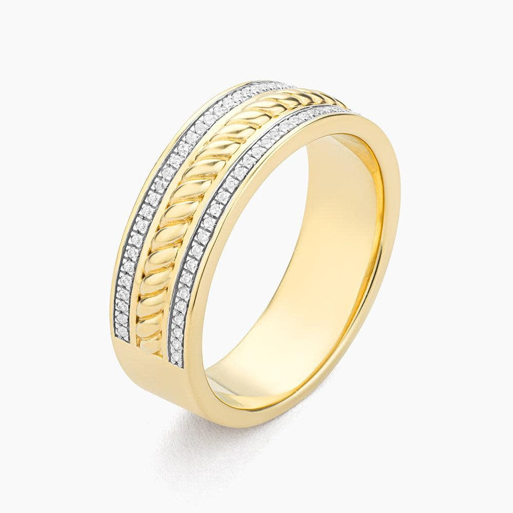Rope Diamond ring with twisted band design featuring a central diamond accent