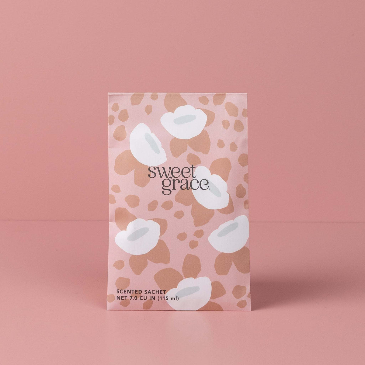 Scented sachet in Sweet Grace fragrance with floral packaging