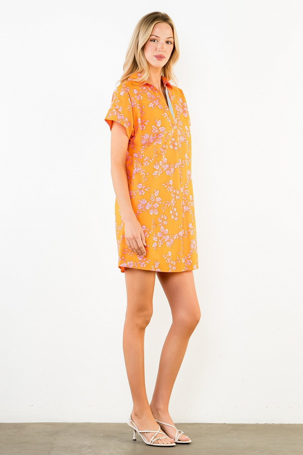 Thea Short Sleeve Floral Pattern V-neck Dress