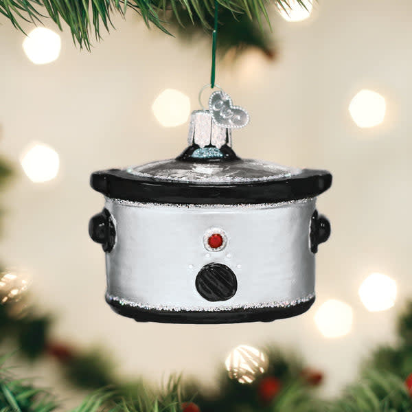 Slow cooker ornament shaped like a vintage pot with lid in matte brown finish