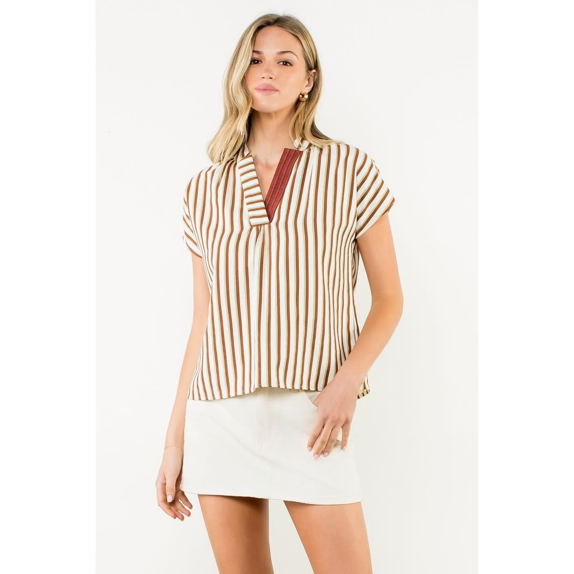 Cassie Contrast V-Neck striped woven top in black with white horizontal stripes and a contrasting trim.