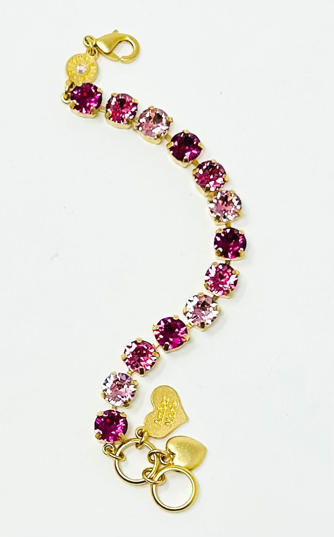Gold Classic Bracelet Tampa featuring a sleek chain link design in polished gold finish.