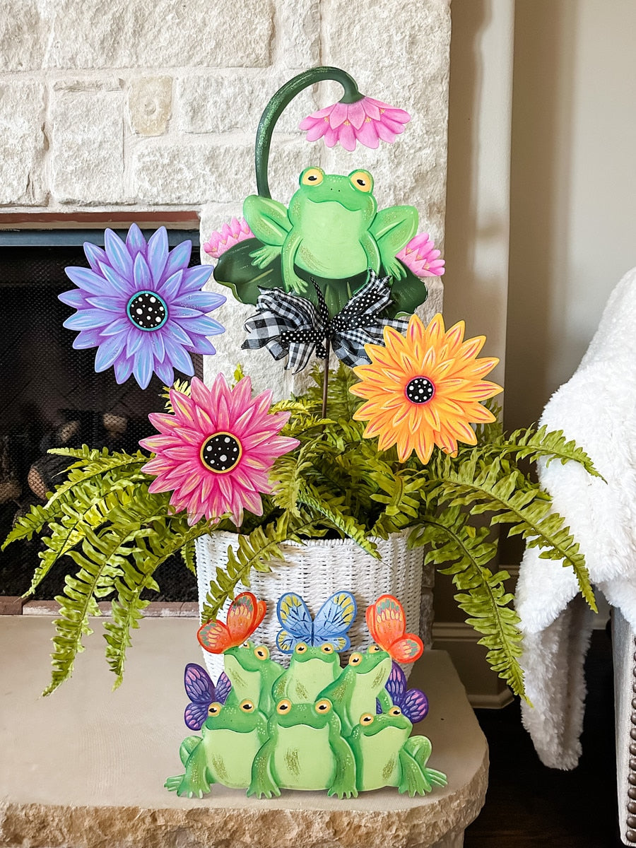 Gerber Daisies stake measuring eight inches by half inch with a daisy pattern.