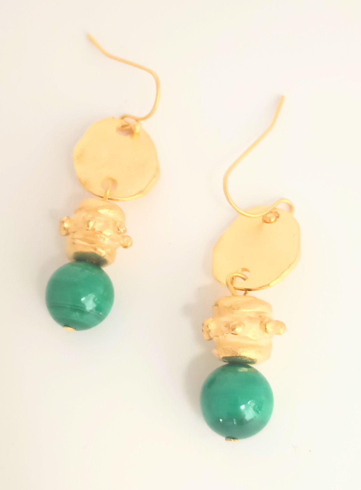 Gold bead malachite oval wire earring with natural stone accents