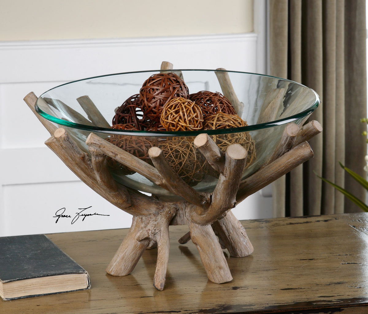 Thoro Wood Bowl in natural wood grain with a smooth rounded rim.