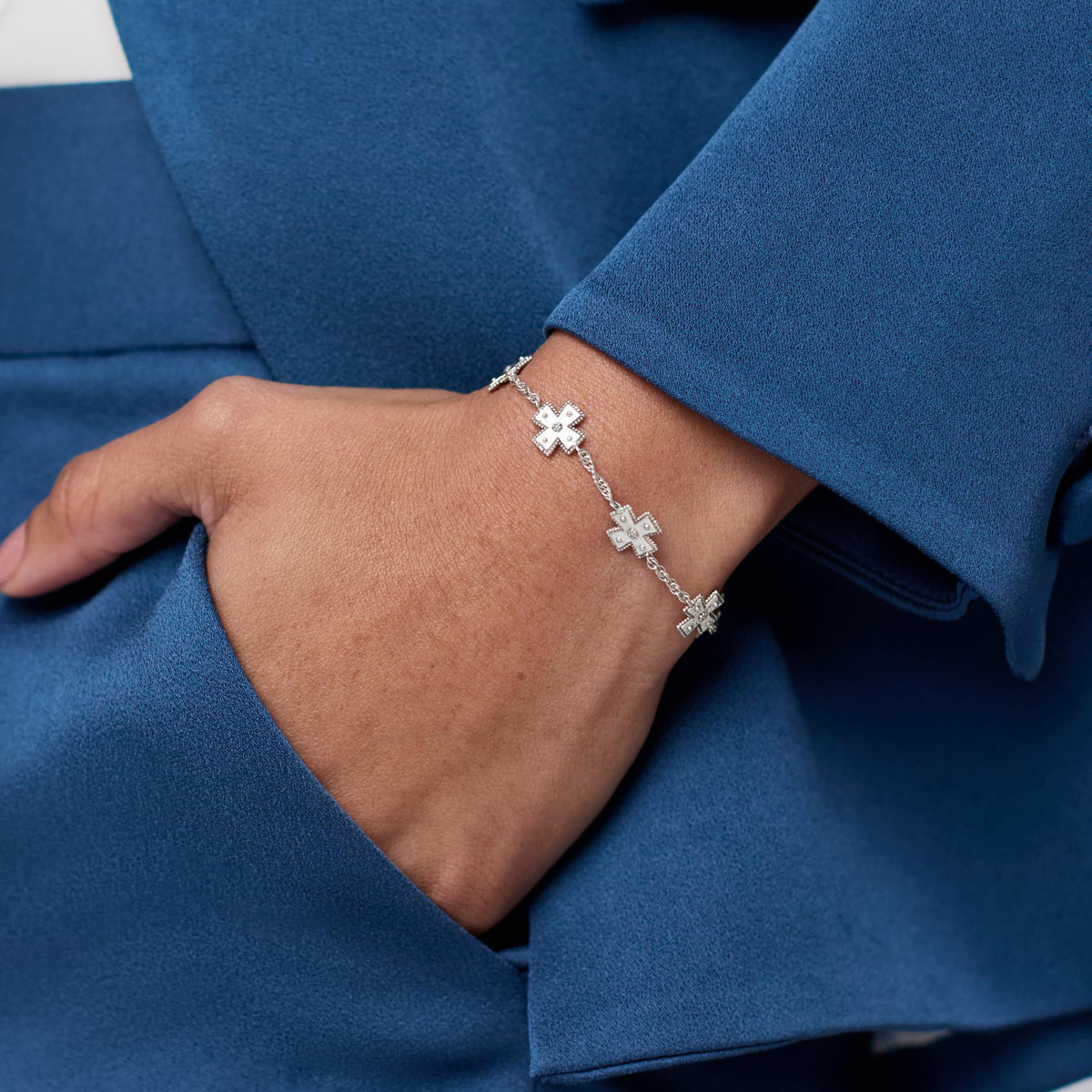 Adjustable silver plate delicate bracelet with lobster clasp closure
