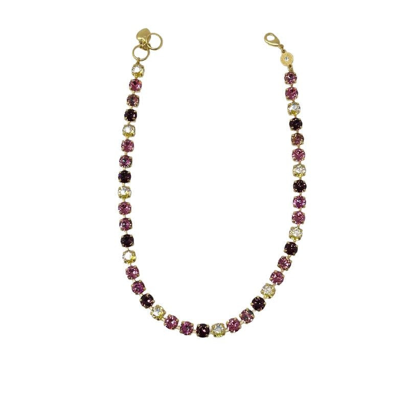 Gold classic necklace featuring a Florence pendant with an elegant silhouette.