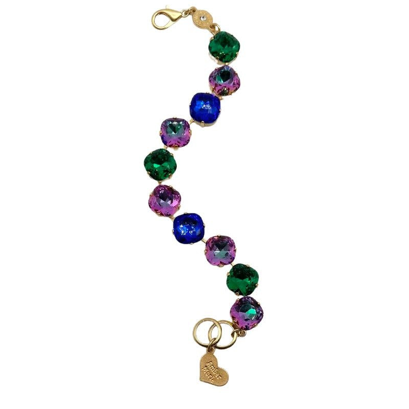 Jere Gold Medium Deluxe Cushion Cut - New Orleans