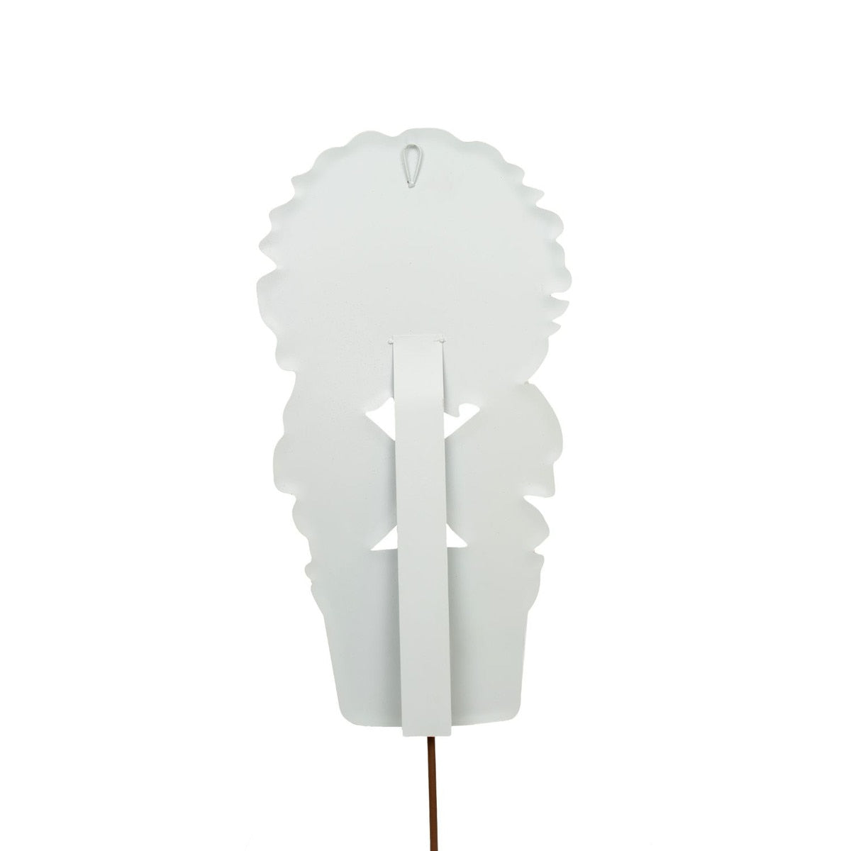 Beck's Winter Wonderland topiary stake with green foliage shaped into a festive winter scene.