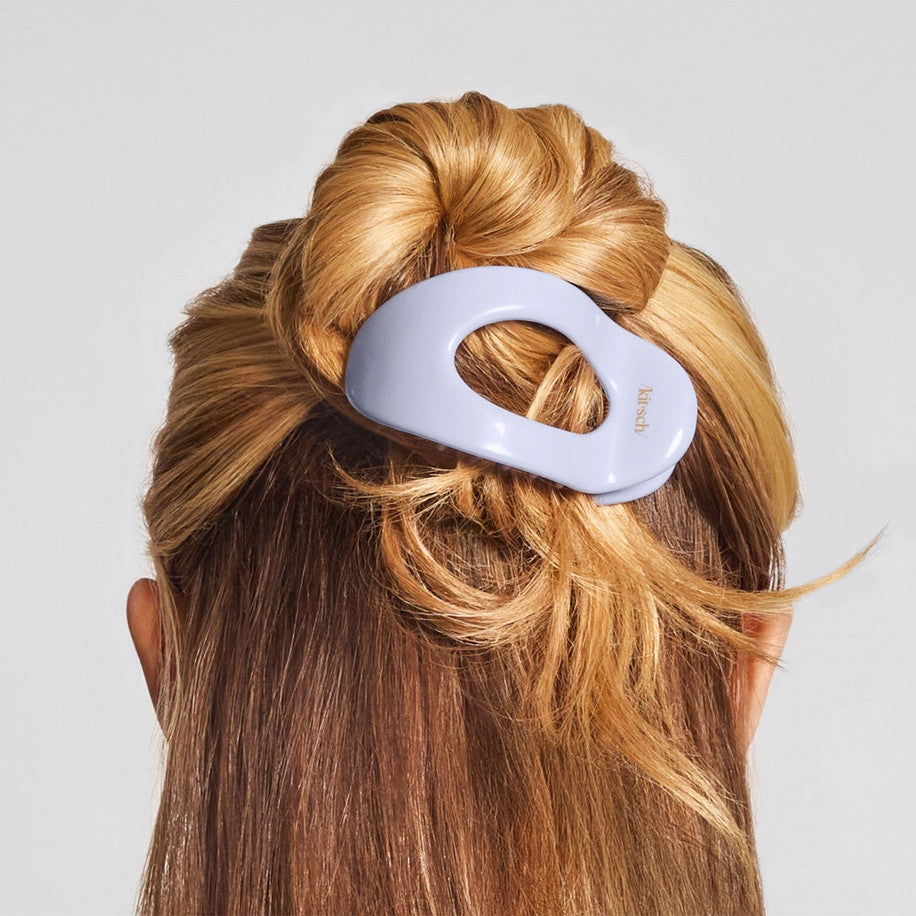 Periwinkle recycled plastic medium flat cloud clip with gentle teeth.