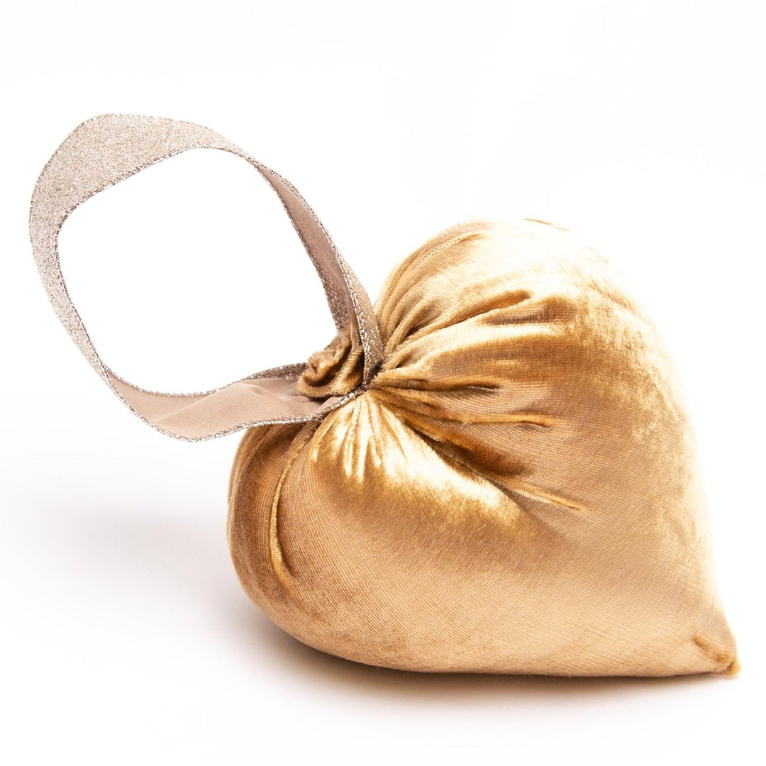 Velvet Heart w/Ribbon