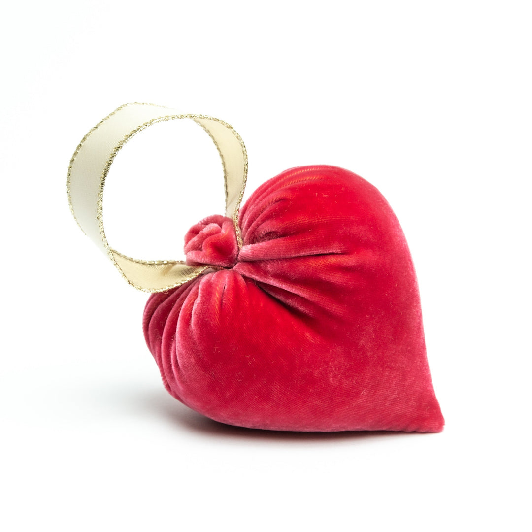 Velvet Heart w/Ribbon
