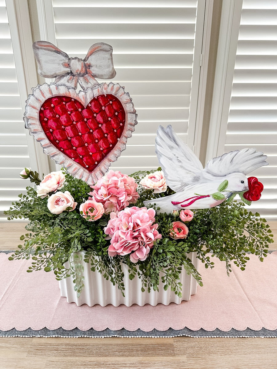 Puffy Heart & Bow stake in white fabric with a pink bow accent