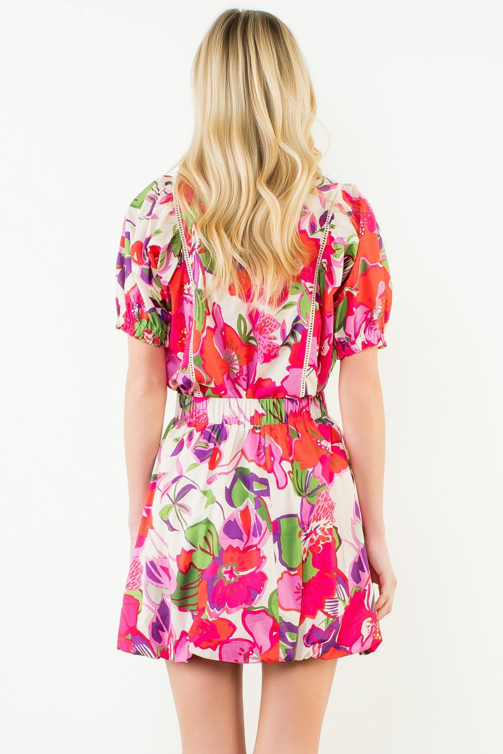 Riley Short Sleeve Floral Print V-Neck Top