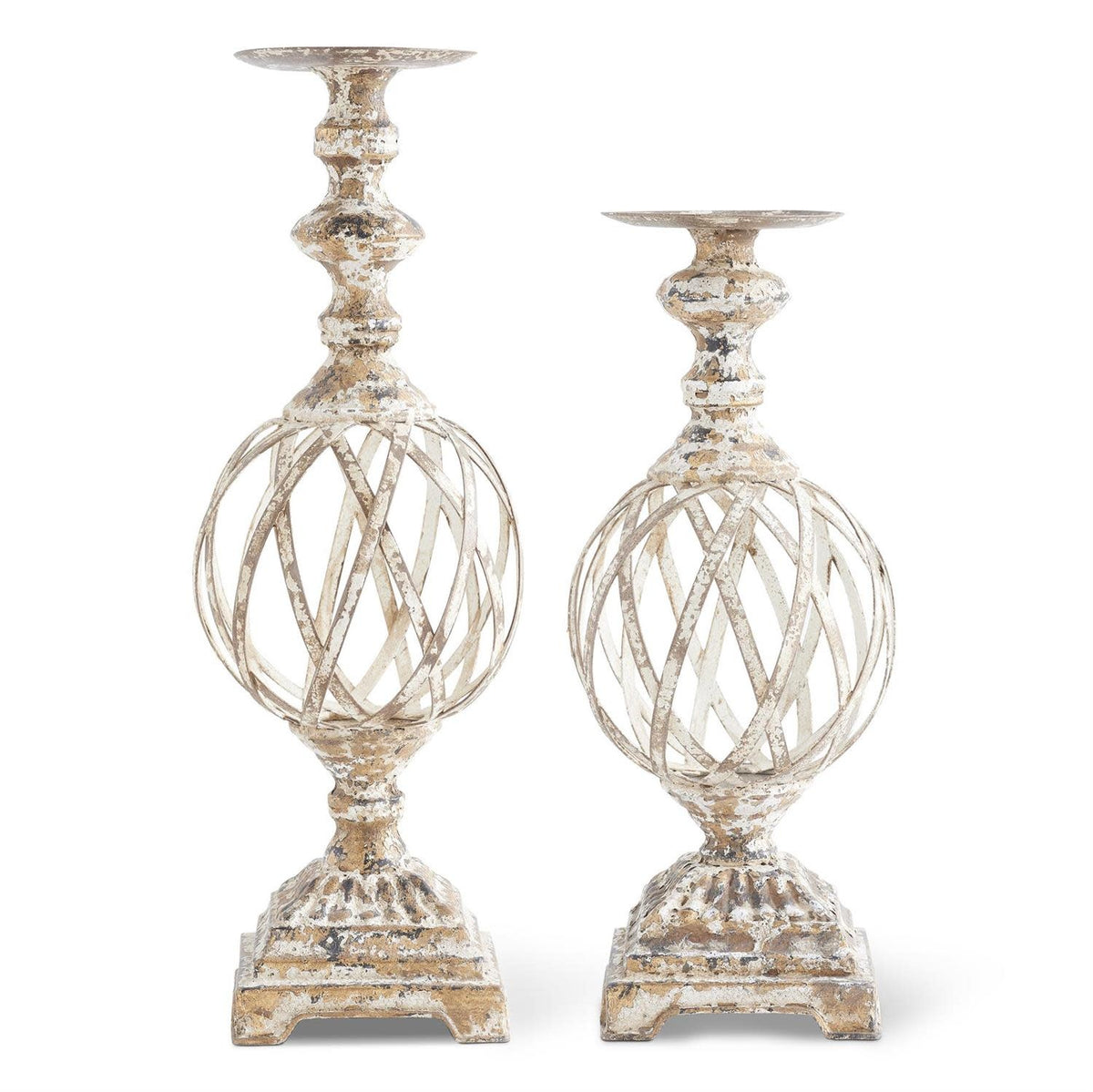 White and gold washed woven metal candleholder with intricate lattice design