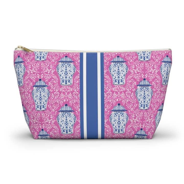 Pink mahjong tile pouch with blue and white ginger jar patterns and a central vertical stripe.