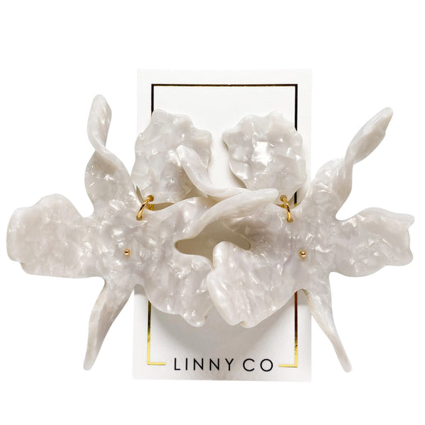 Silver Flora abstract floral drop earring with feather-light weight.